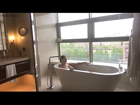 ❤️ Потрясающая Малышка Страстно Дрочит Киску в Ванной ❤️ Порно видео на сайте videolucrativo.top ❤